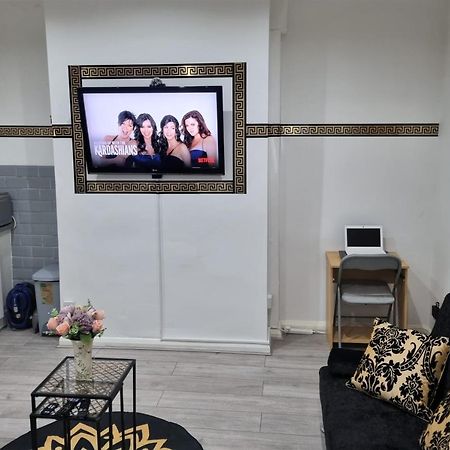 *A!S* Setup For Your Most Amazing Relaxed Stay + Free Parking + Free Fast Wifi * Leeds  Exterior photo