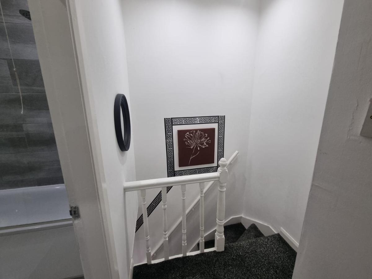 *A!S* Setup For Your Most Amazing Relaxed Stay + Free Parking + Free Fast Wifi * Leeds  Exterior photo